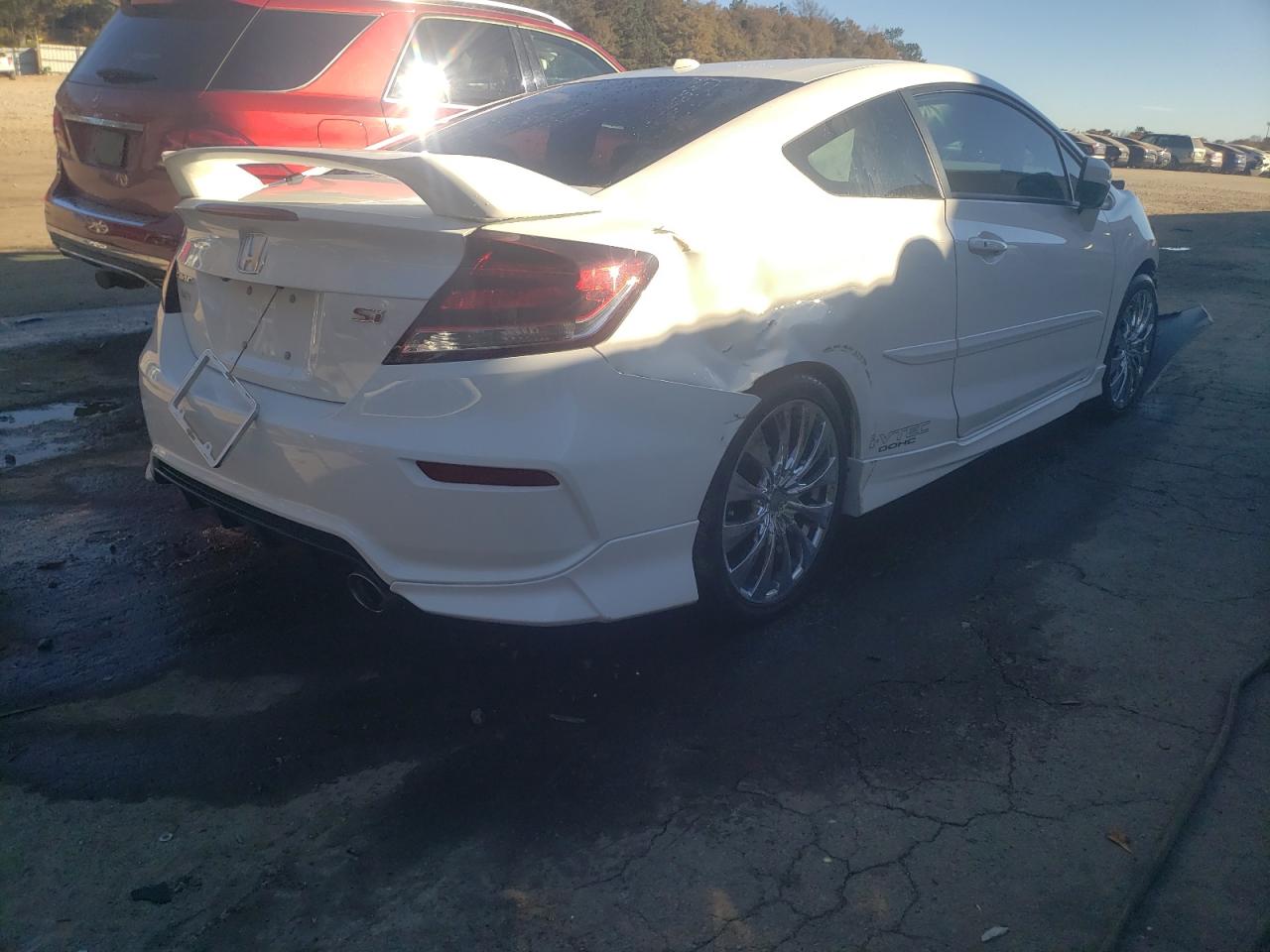 Photo 4 from auction – 2015 HONDA CIVIC SI with VIN 2HGFG4A58FH705674