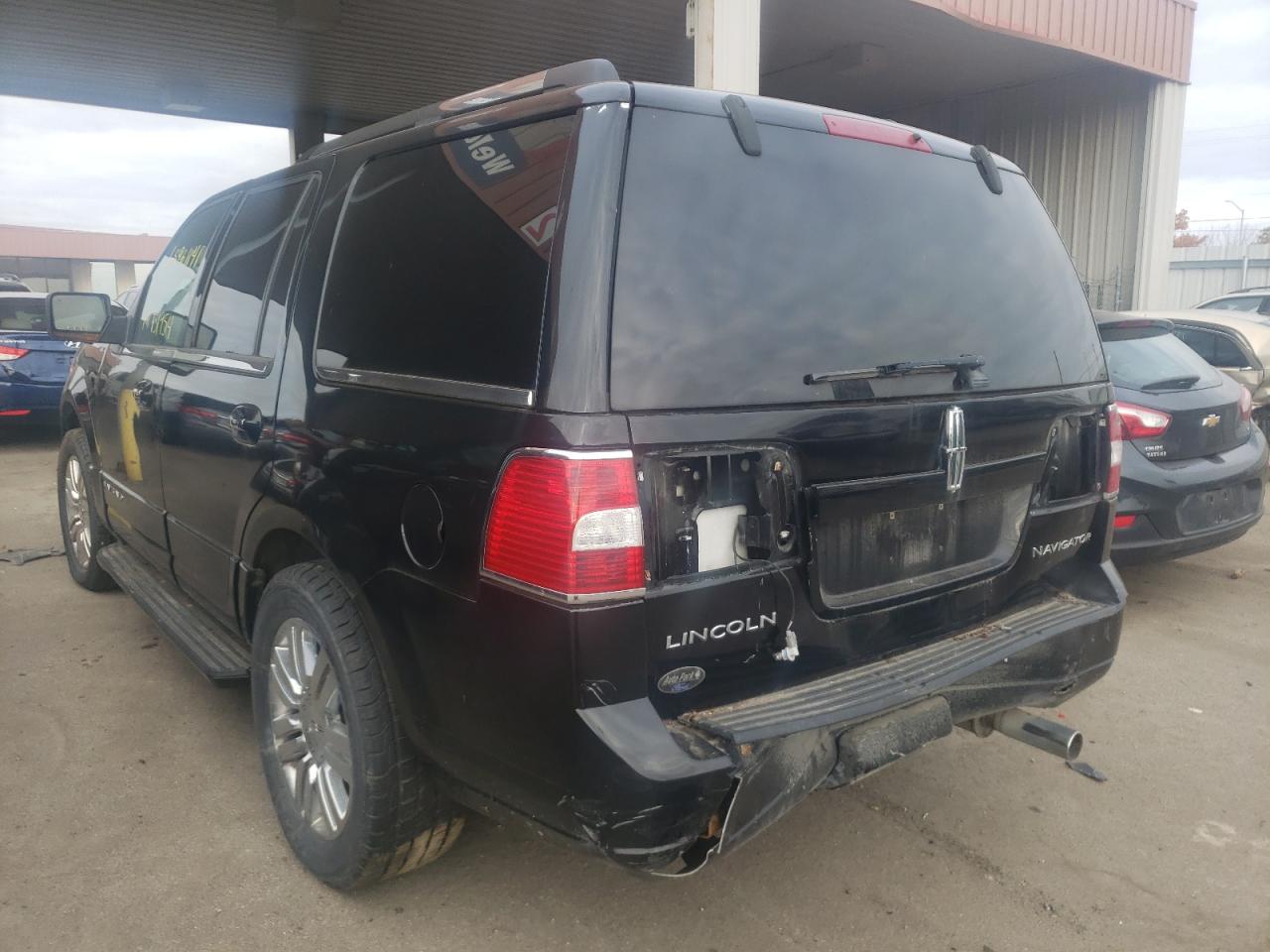 Photo 3 from auction – 2007 LINCOLN NAVIGATOR with VIN 5LMFU28547LJ21139