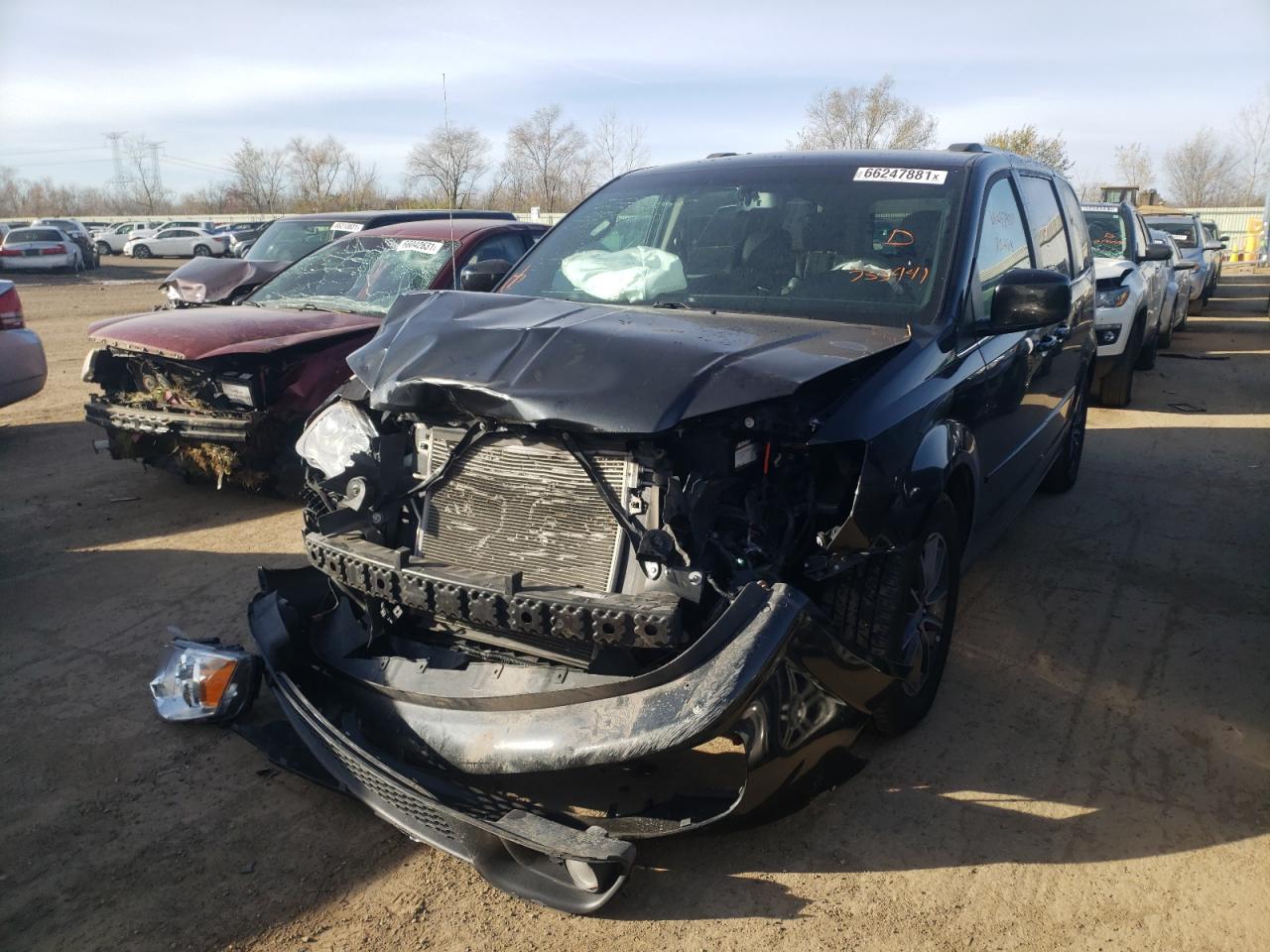 Photo 2 from auction – 2017 DODGE GRAND CARA with VIN 2C4RDGCG2HR755441