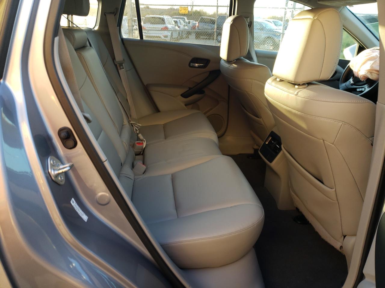 Photo 6 from auction – 2016 ACURA RDX with VIN 5J8TB4H36GL004450