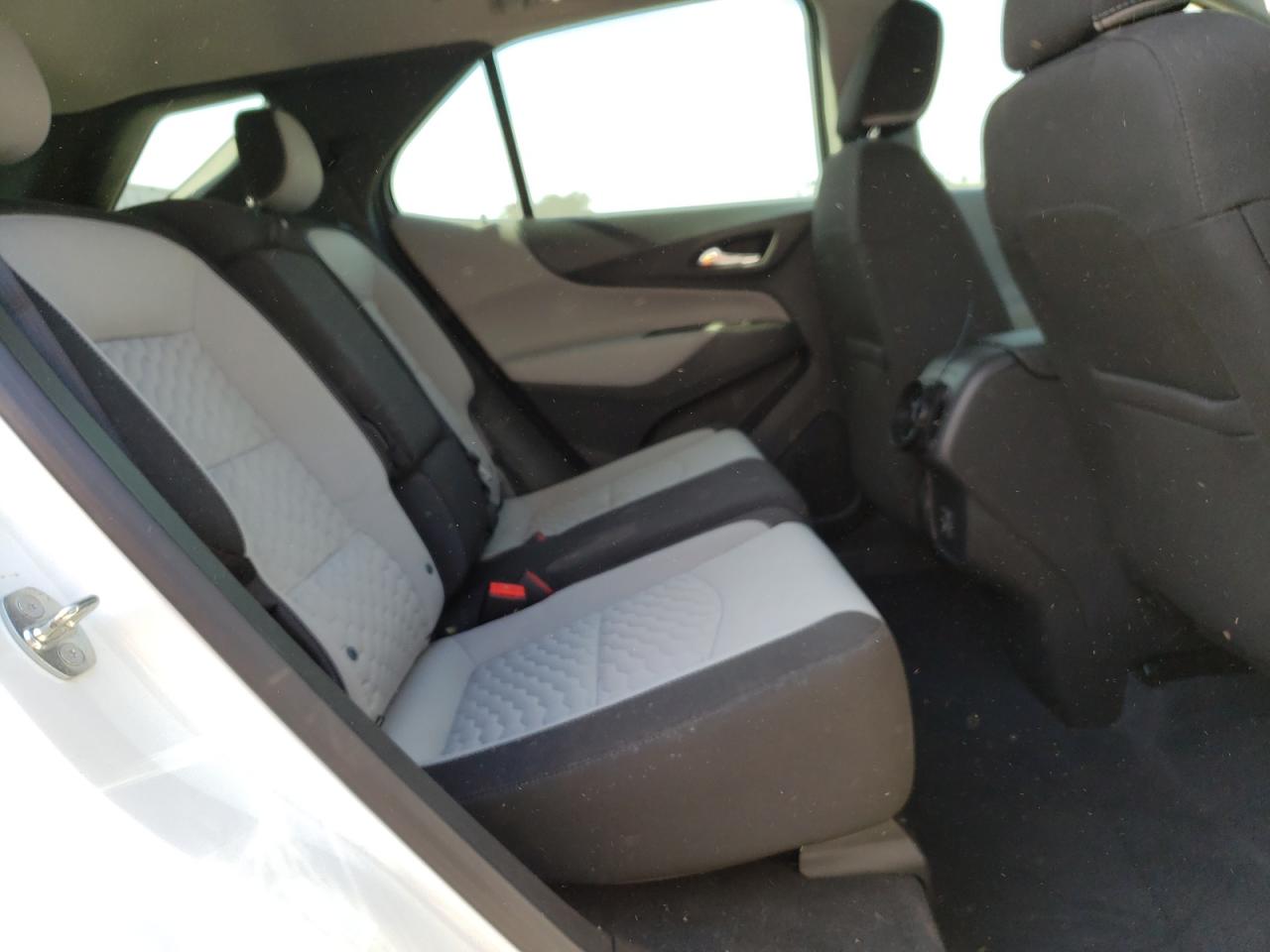 Photo 6 from auction – 2020 CHEVROLET EQUINOX LS with VIN 3GNAXHEV1LS673581