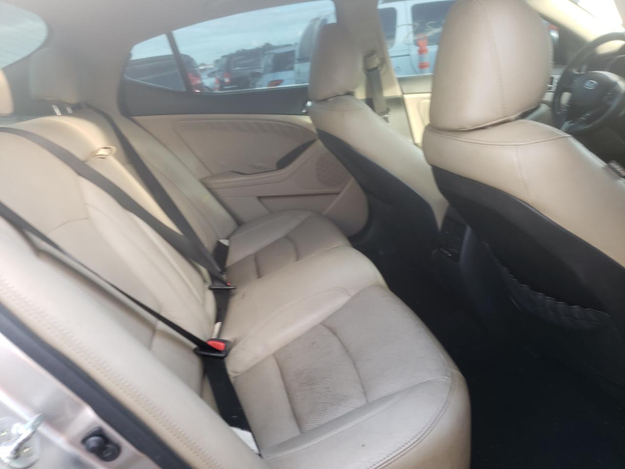 Photo 6 from auction – 2012 KIA OPTIMA EX with VIN 5XXGN4A77CG089538