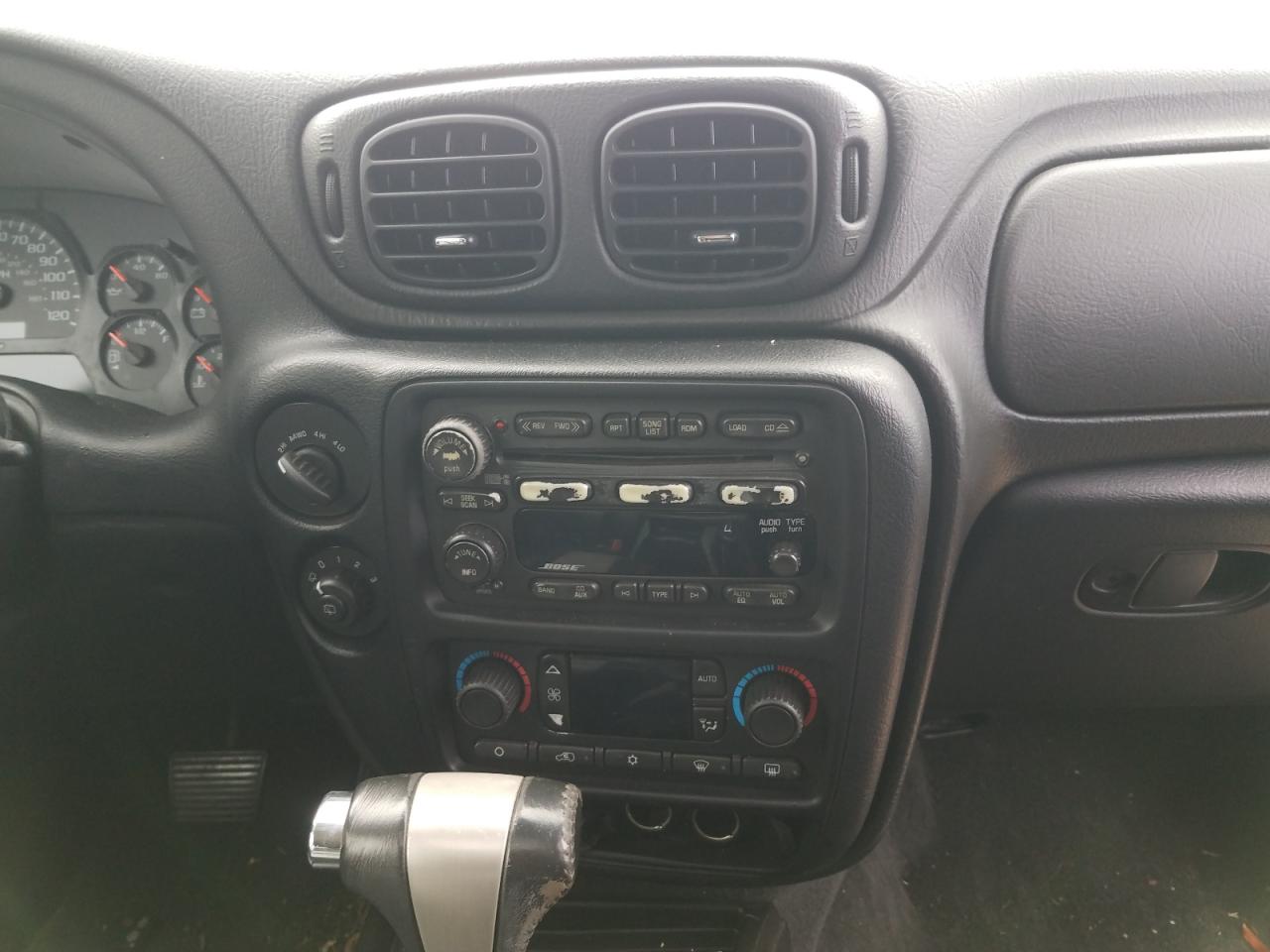 Photo 9 from auction – 2005 CHEVROLET TRAILBLAZE with VIN 1GNDT13S752274987