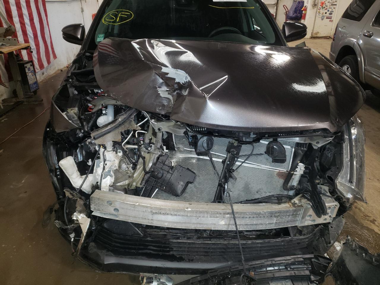 Photo 7 from auction – 2018 TOYOTA HIGHLANDER with VIN 5TDJGRFH9JS047902