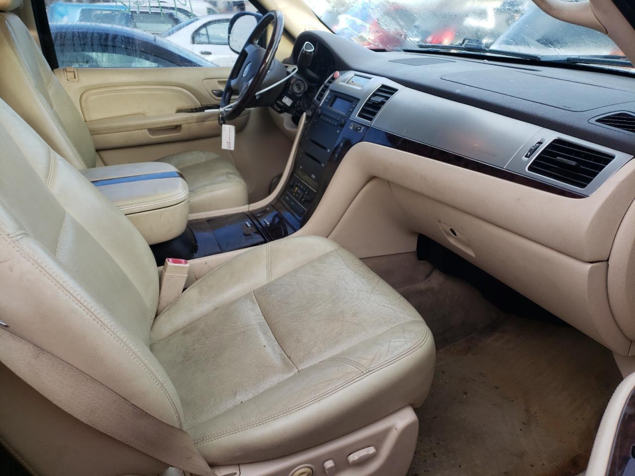 Photo 5 from auction – 2008 CADILLAC ESCALADE L with VIN 1GYFK63858R216923