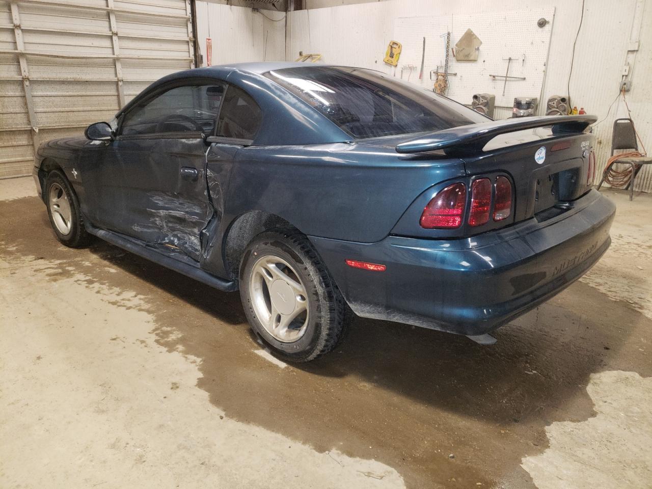 Photo 3 from auction – 1997 FORD MUSTANG with VIN 1FALP4049VF135135