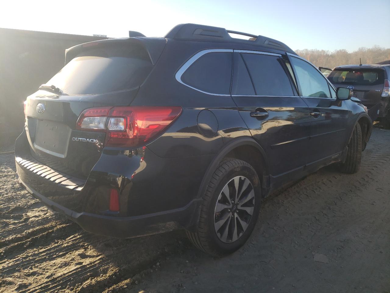 Photo 4 from auction – 2016 SUBARU OUTBACK 2. with VIN 4S4BSBNC7G3223139