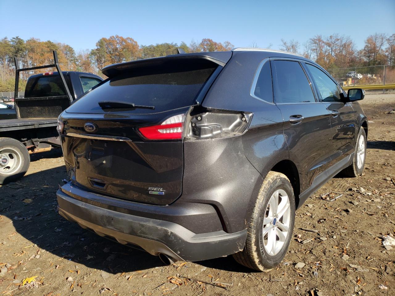 Photo 4 from auction – 2019 FORD EDGE SEL with VIN 2FMPK4J93KBC05970
