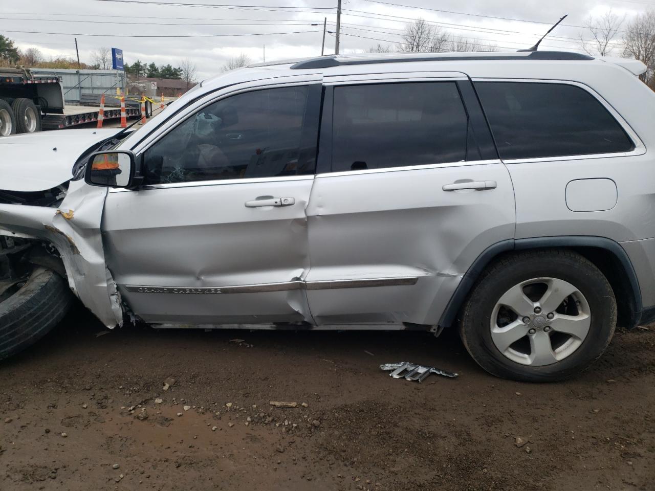 Фото 10 с аукциона – 2011 JEEP GRAND CHER с VIN 1J4RR4GG5BC623102