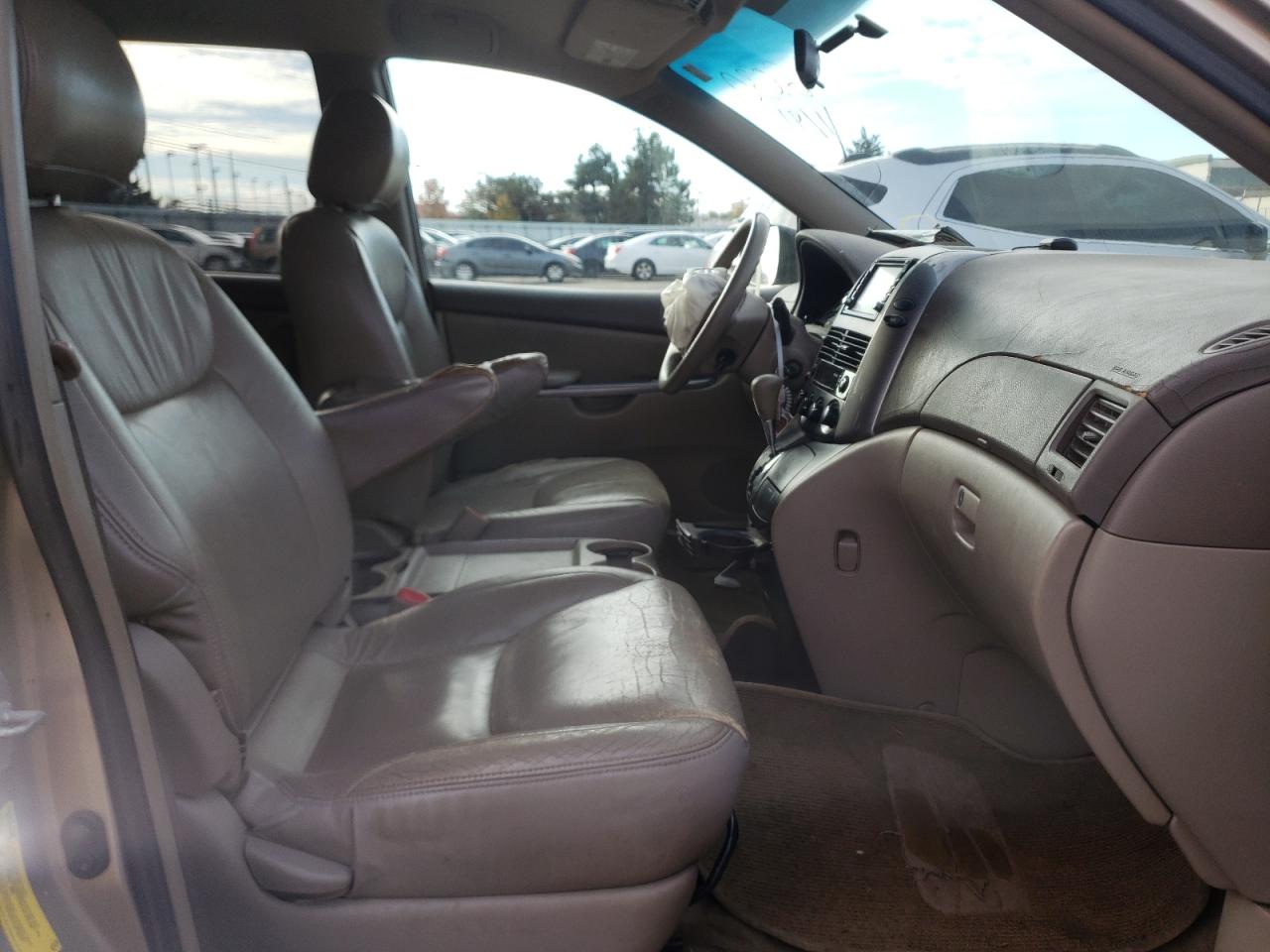 Photo 5 from auction – 2006 TOYOTA SIENNA CE with VIN 5TDZA23C16S459855