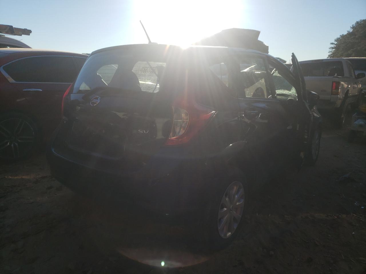 Photo 4 from auction – 2016 NISSAN VERSA NOTE with VIN 3N1CE2CP3GL407376