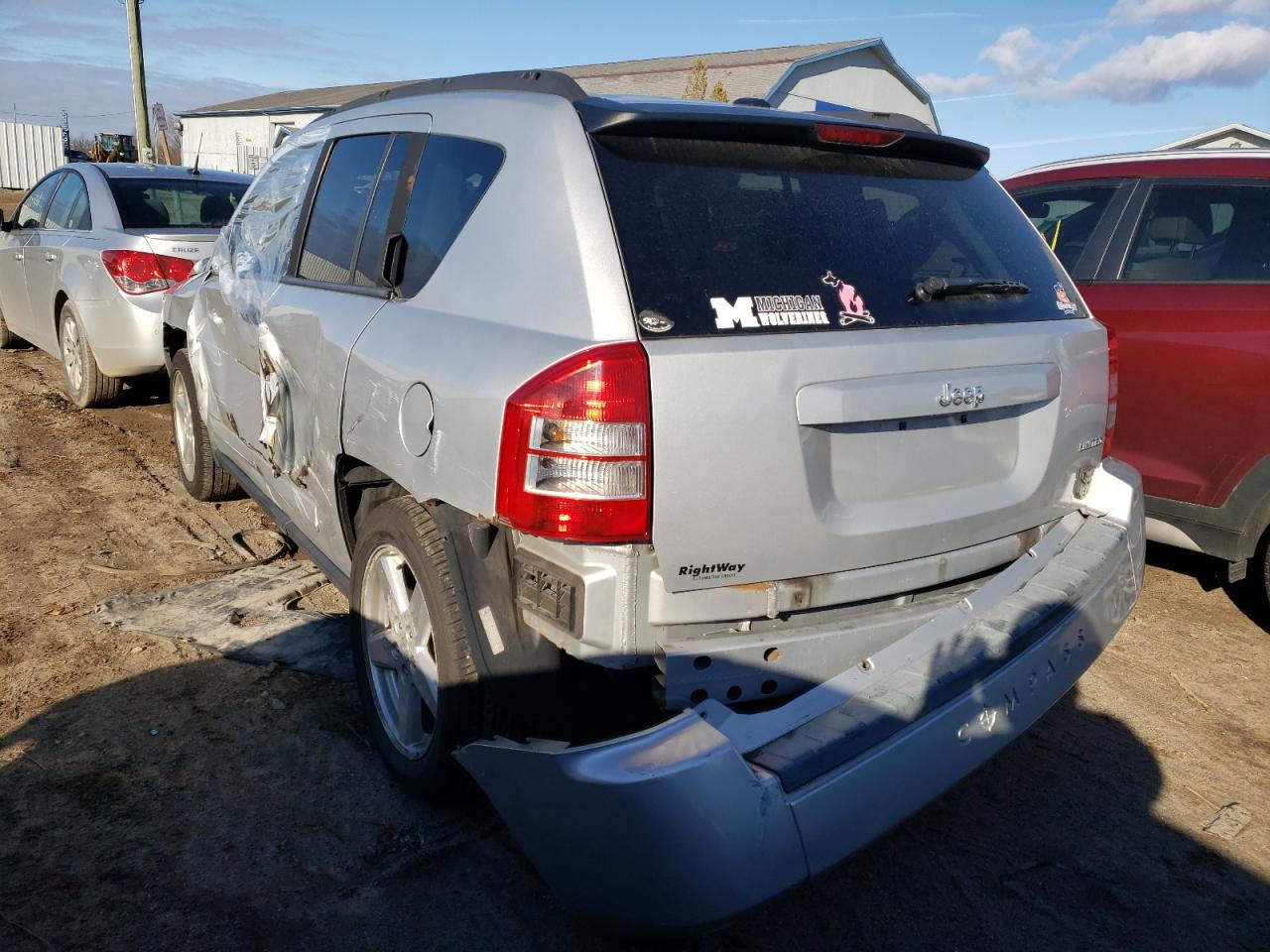 Photo 3 from auction – 2009 JEEP COMPASS LI with VIN 1J4FT57B49D119515