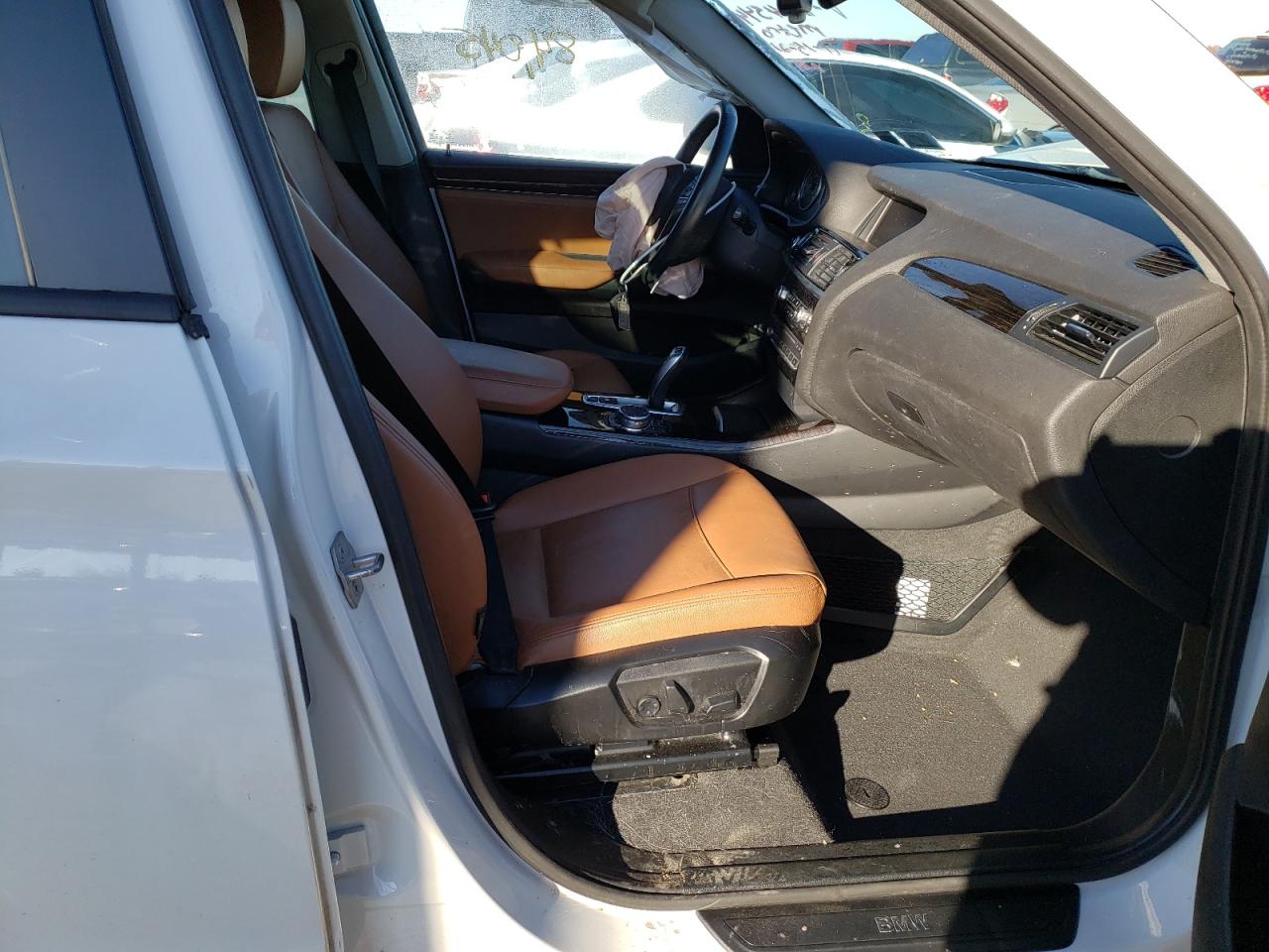 Photo 5 from auction – 2016 BMW X3 XDRIVE2 with VIN 5UXWX9C59G0D64544