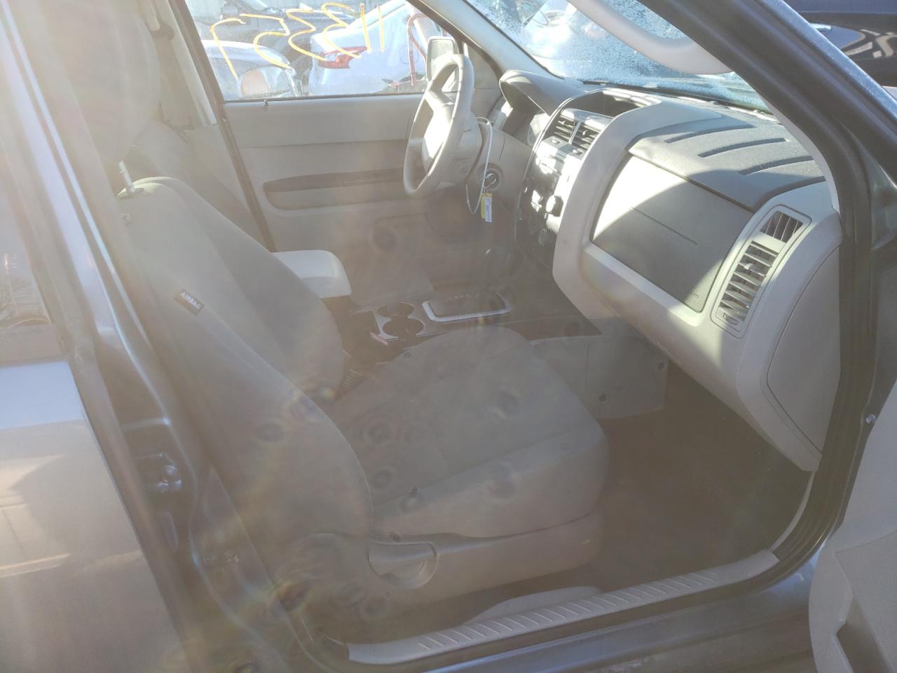 Photo 5 from auction – 2012 FORD ESCAPE XLS with VIN 1FMCU0C71CKC82101