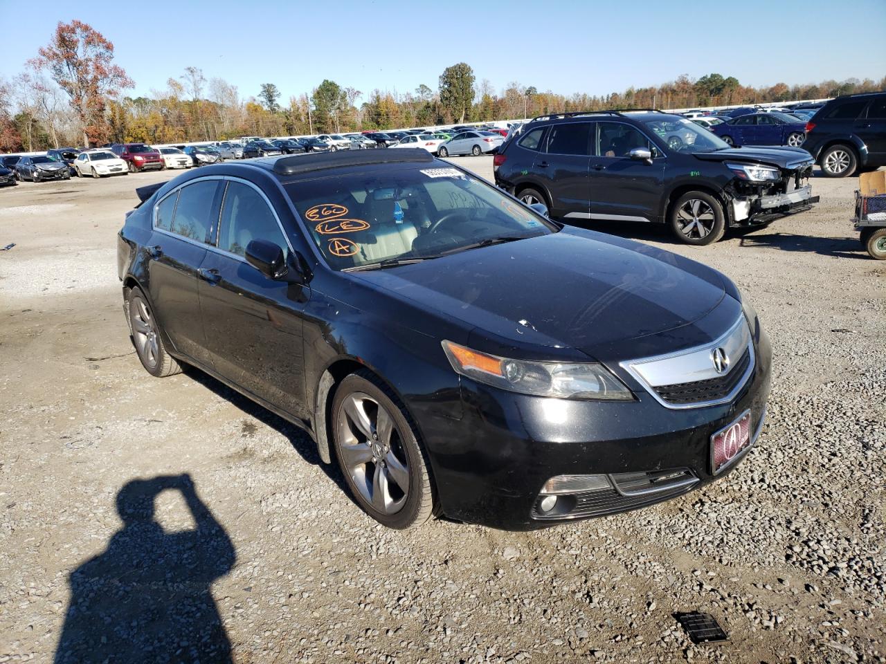 ACURA TL SE 2014 with VIN 19UUA8F36EA002143 - Photo from auction