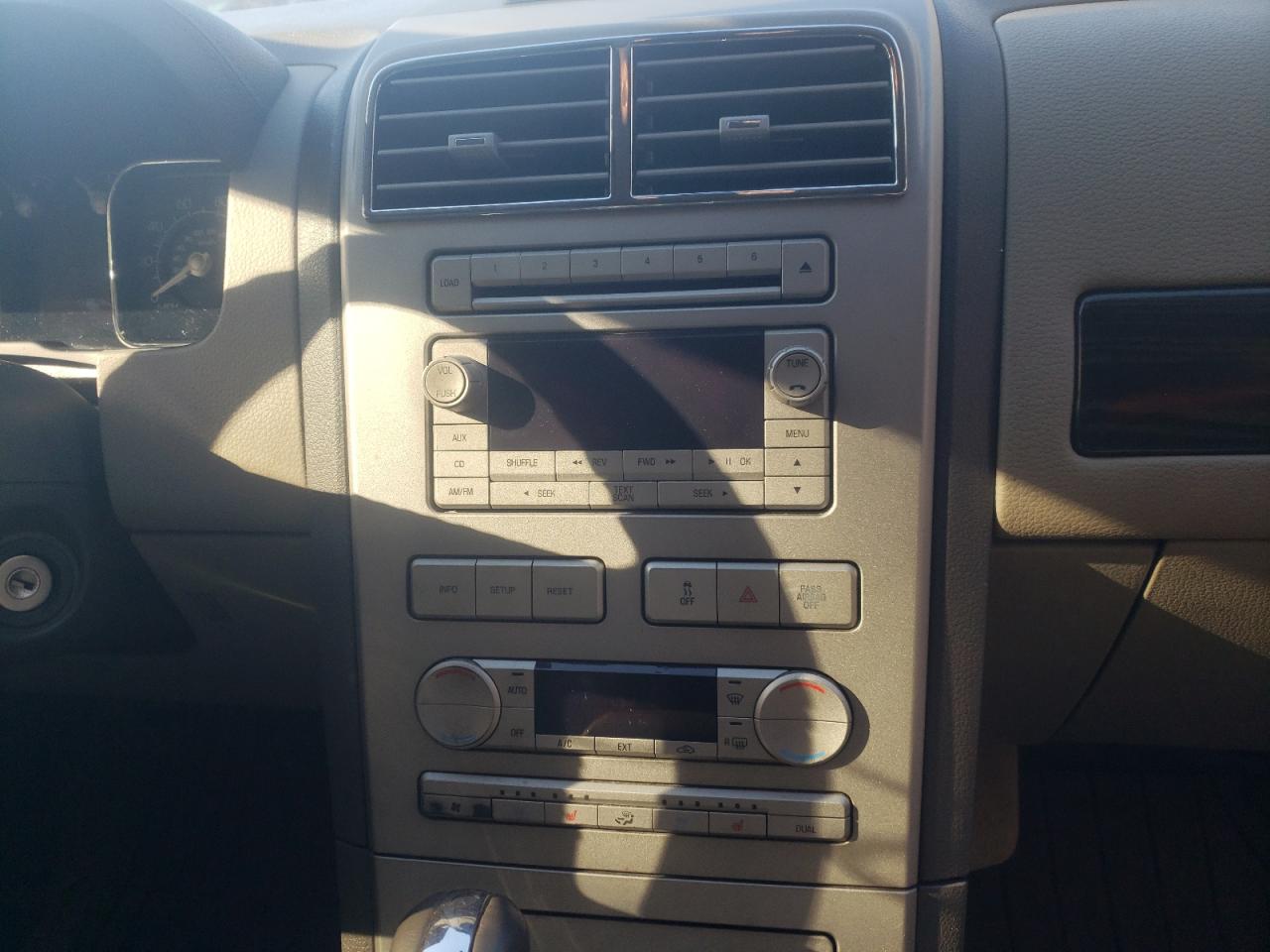 Photo 9 from auction – 2007 LINCOLN MKX with VIN 2LMDU68C37BJ30080