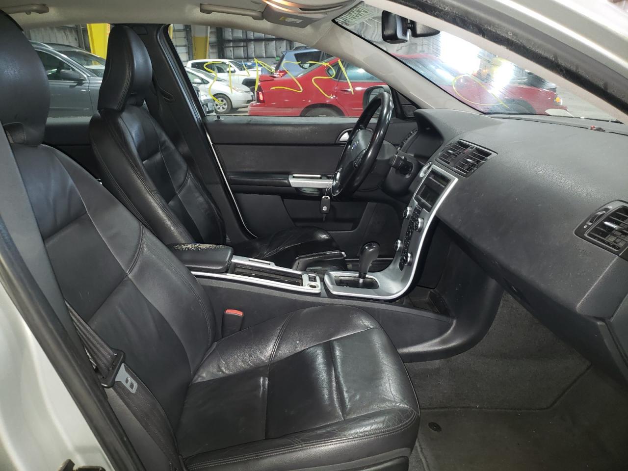 Photo 5 from auction – 2006 VOLVO S 40 with VIN YV1672MS8B2541683