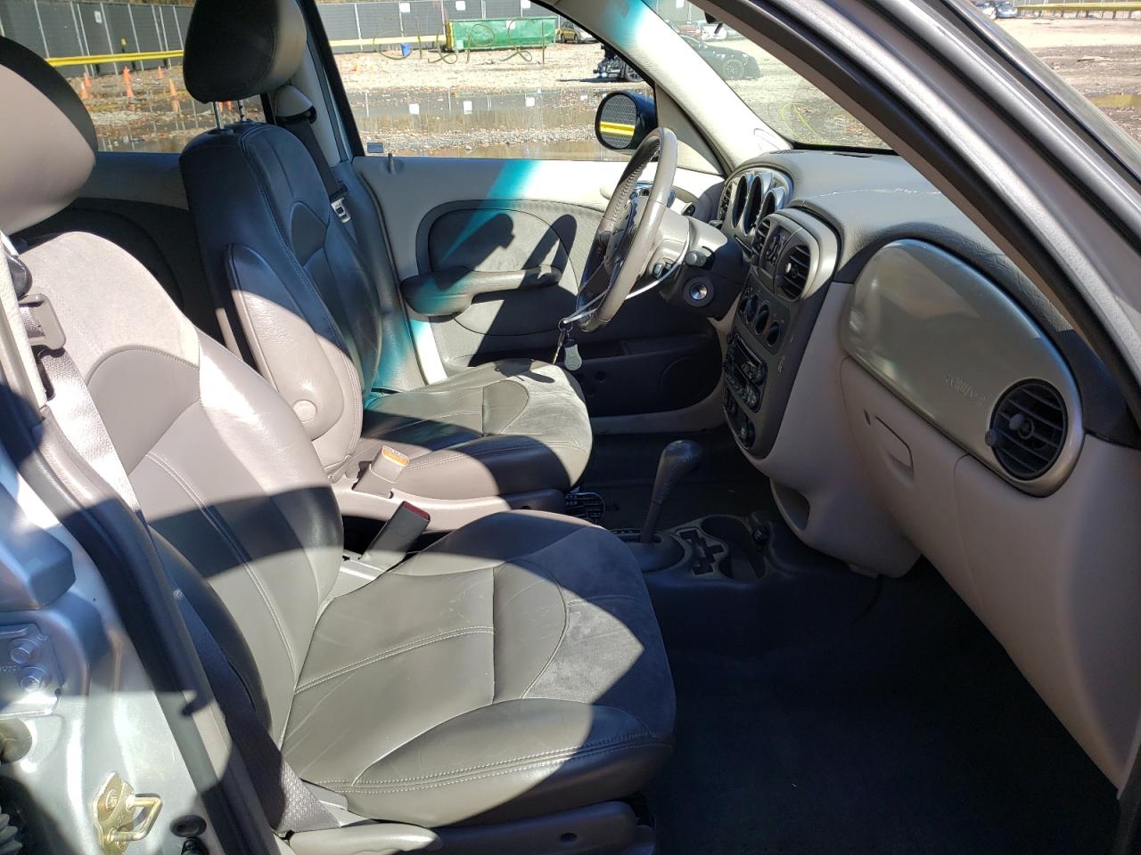 Photo 5 from auction – 2001 CHRYSLER PT CRUISER with VIN 3C8FY4BB11T320634