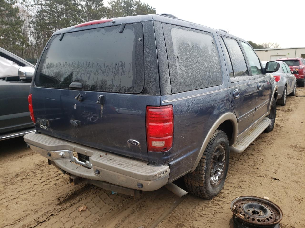 Photo 4 from auction – 2002 FORD EXPEDITION with VIN 1FMFU18L22LA58949