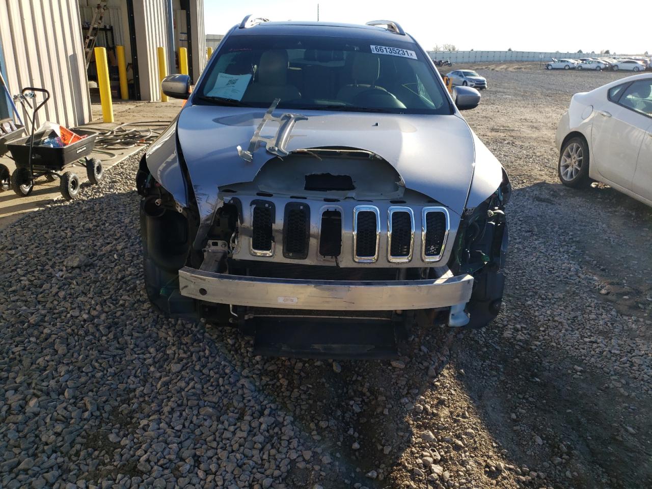 Photo 9 from auction – 2017 JEEP CHEROKEE L with VIN 1C4PJLCS9HW624057