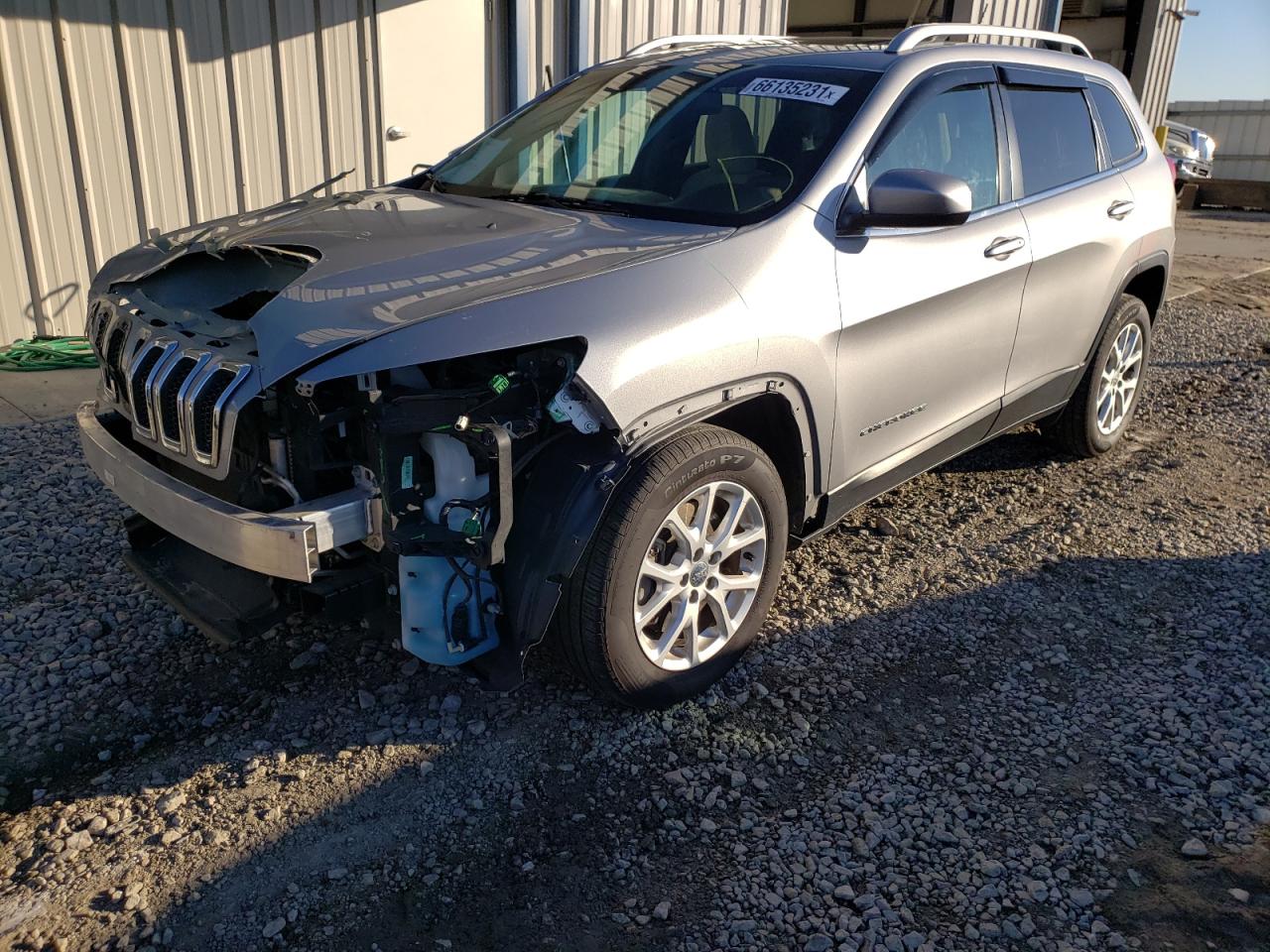 Photo 2 from auction – 2017 JEEP CHEROKEE L with VIN 1C4PJLCS9HW624057