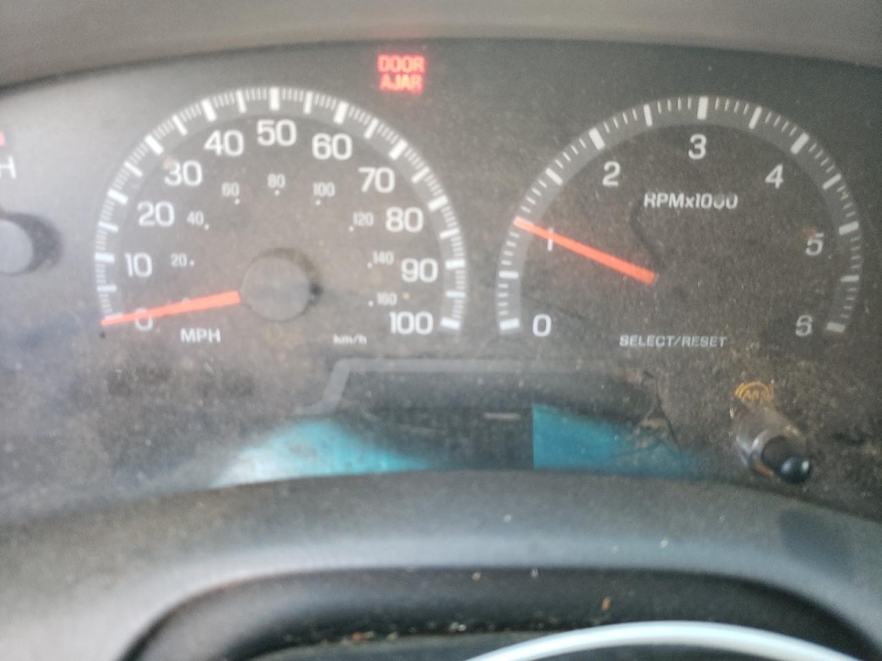 Photo 8 from auction – 2000 FORD F150 with VIN 1FTZX1722YNA71702
