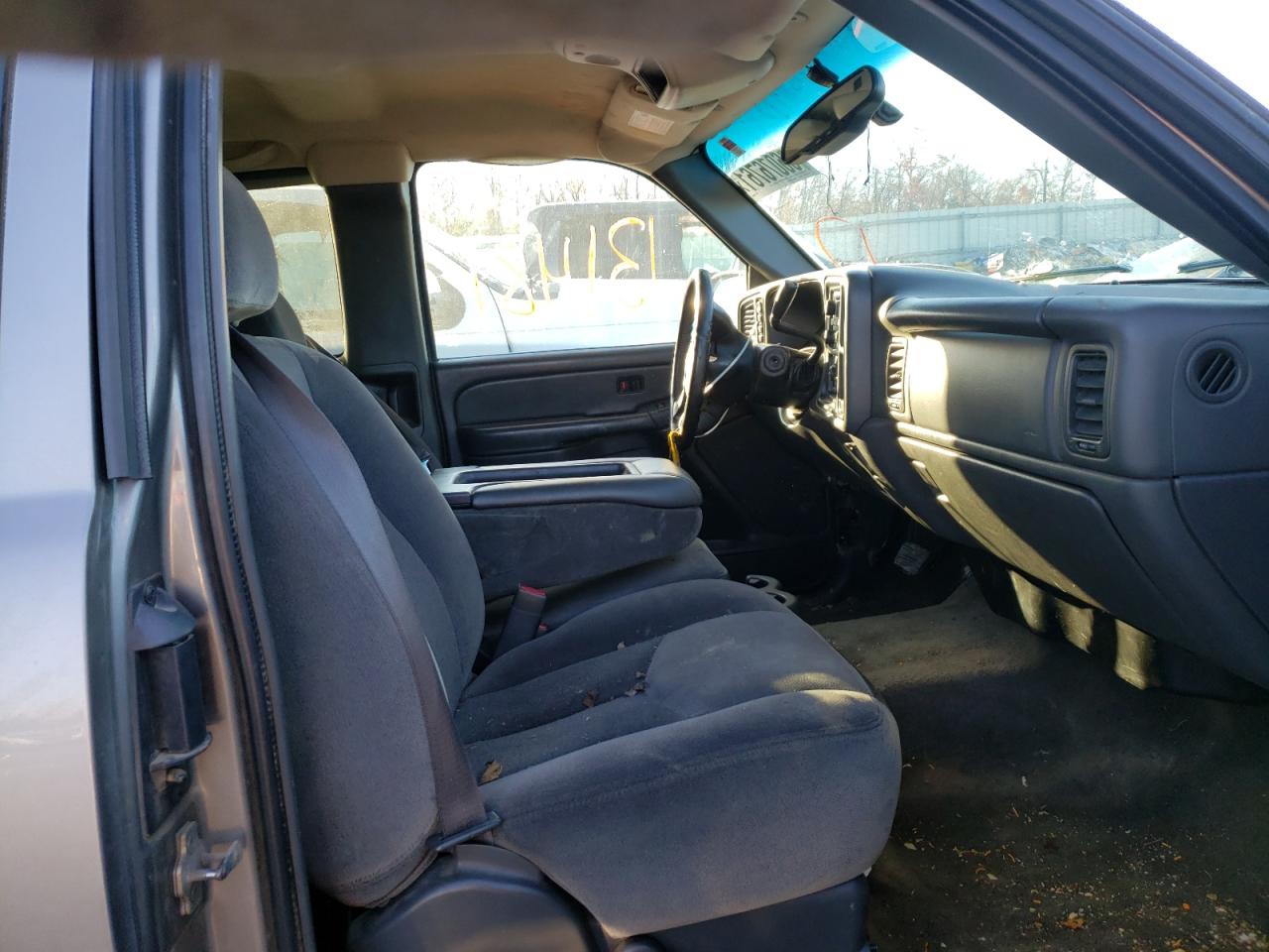 Photo 5 from auction – 2006 GMC NEW SIERRA with VIN 1GTEK19V86Z238624