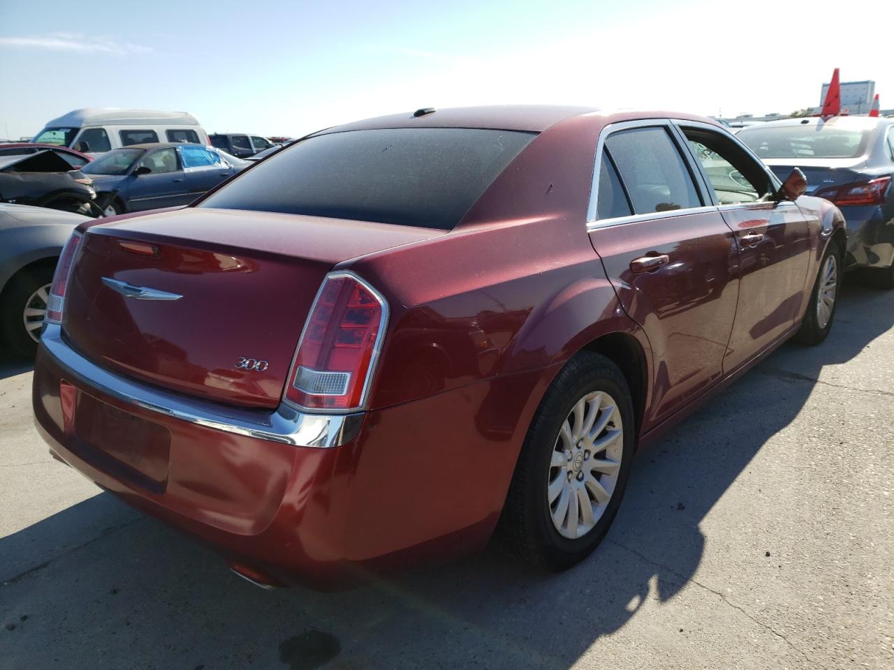 Photo 4 from auction – 2014 CHRYSLER 300 with VIN 2C3CCAAG2EH275849