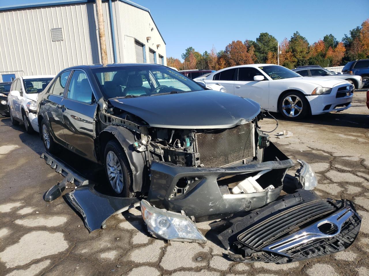 Photo 1 from auction – 2014 TOYOTA CAMRY L with VIN 4T4BF1FKXER357015