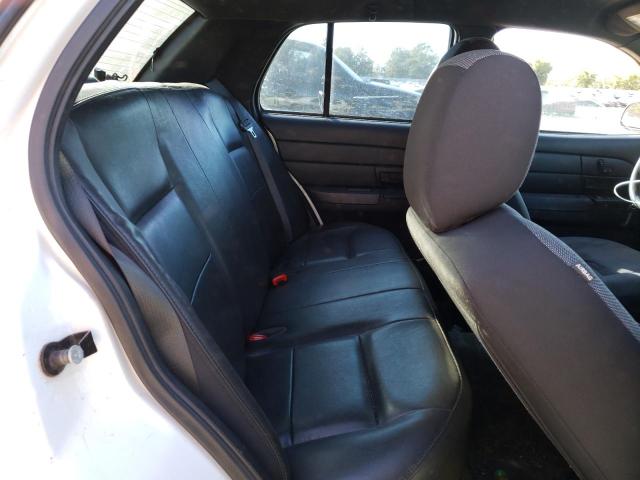 Photo 6 from auction – 2011 FORD CROWN VICT with VIN 2FABP7BV9BX114059