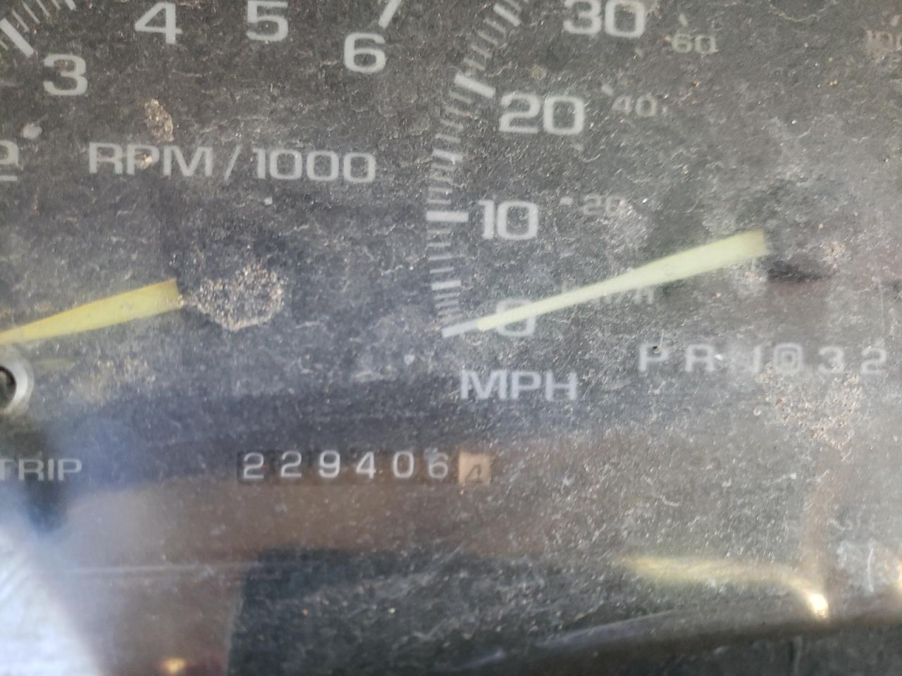 Photo 8 from auction – 1997 GMC SIERRA C15 with VIN 2GTEC19R5V1510537