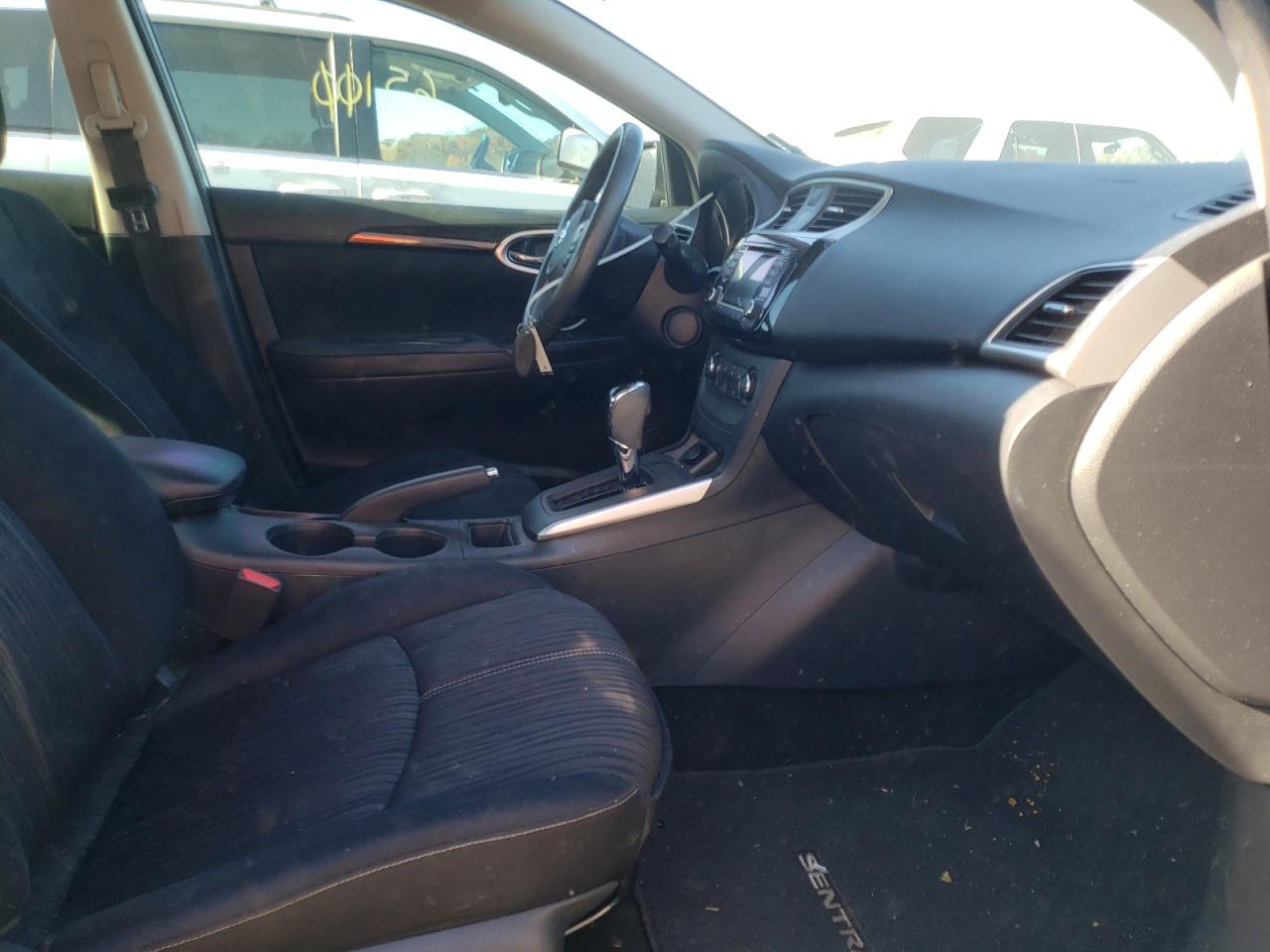 Zdjęcie 5 z aukcji – 2016 NISSAN SENTRA S z VIN 3N1AB7AP1GL681787