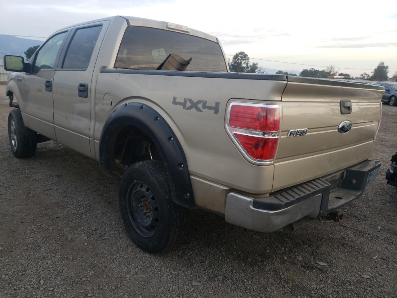 Photo 3 from auction – 2010 FORD F150 SUPER with VIN 1FTEW1E86AFB25530