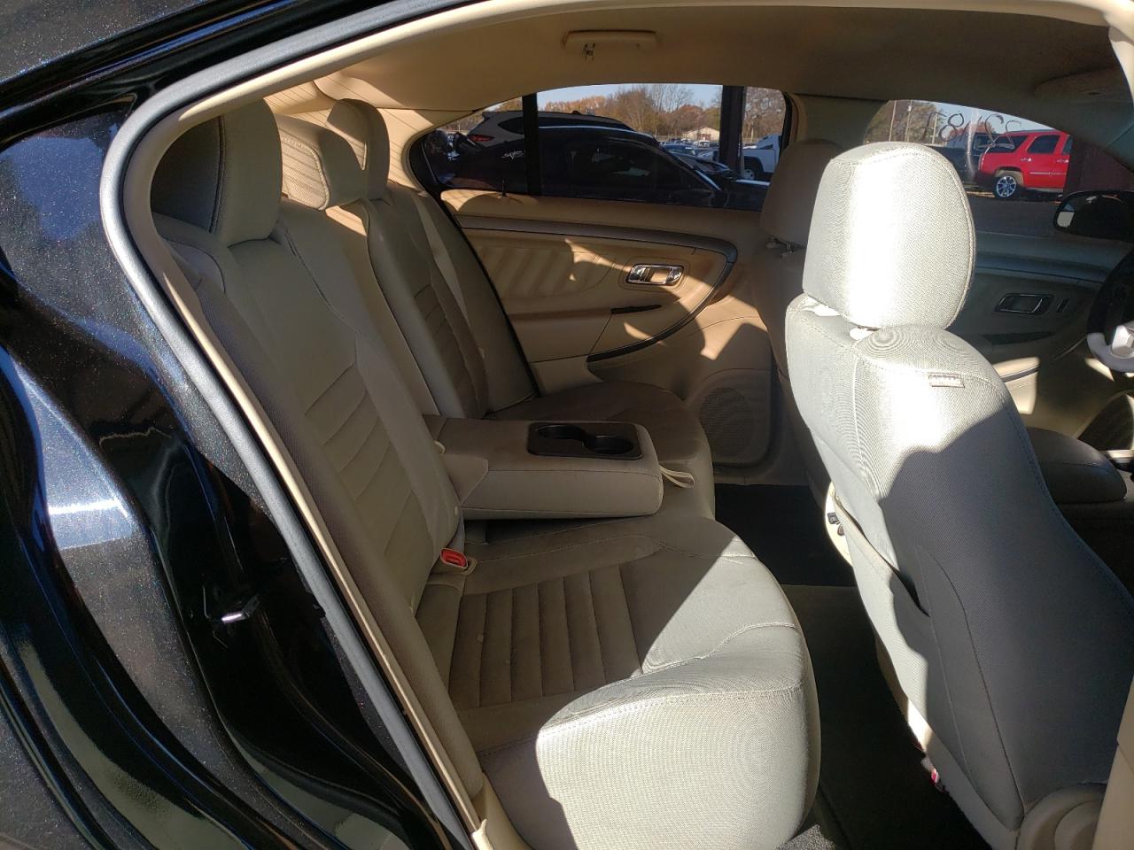 Photo 6 from auction – 2013 FORD TAURUS SE with VIN 1FAHP2D86DG236083