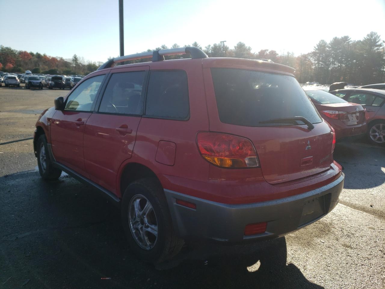 Photo 3 from auction – 2004 MITSUBISHI OUTLANDER with VIN JA4LZ31F14U062961