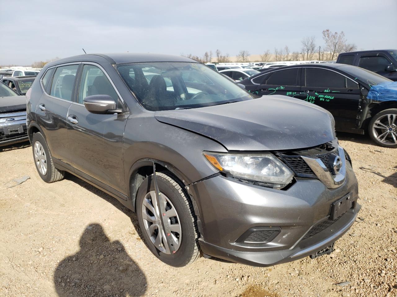 NISSAN ROGUE S 2014 with VIN 5N1AT2MTXEC833432 - Photo from auction