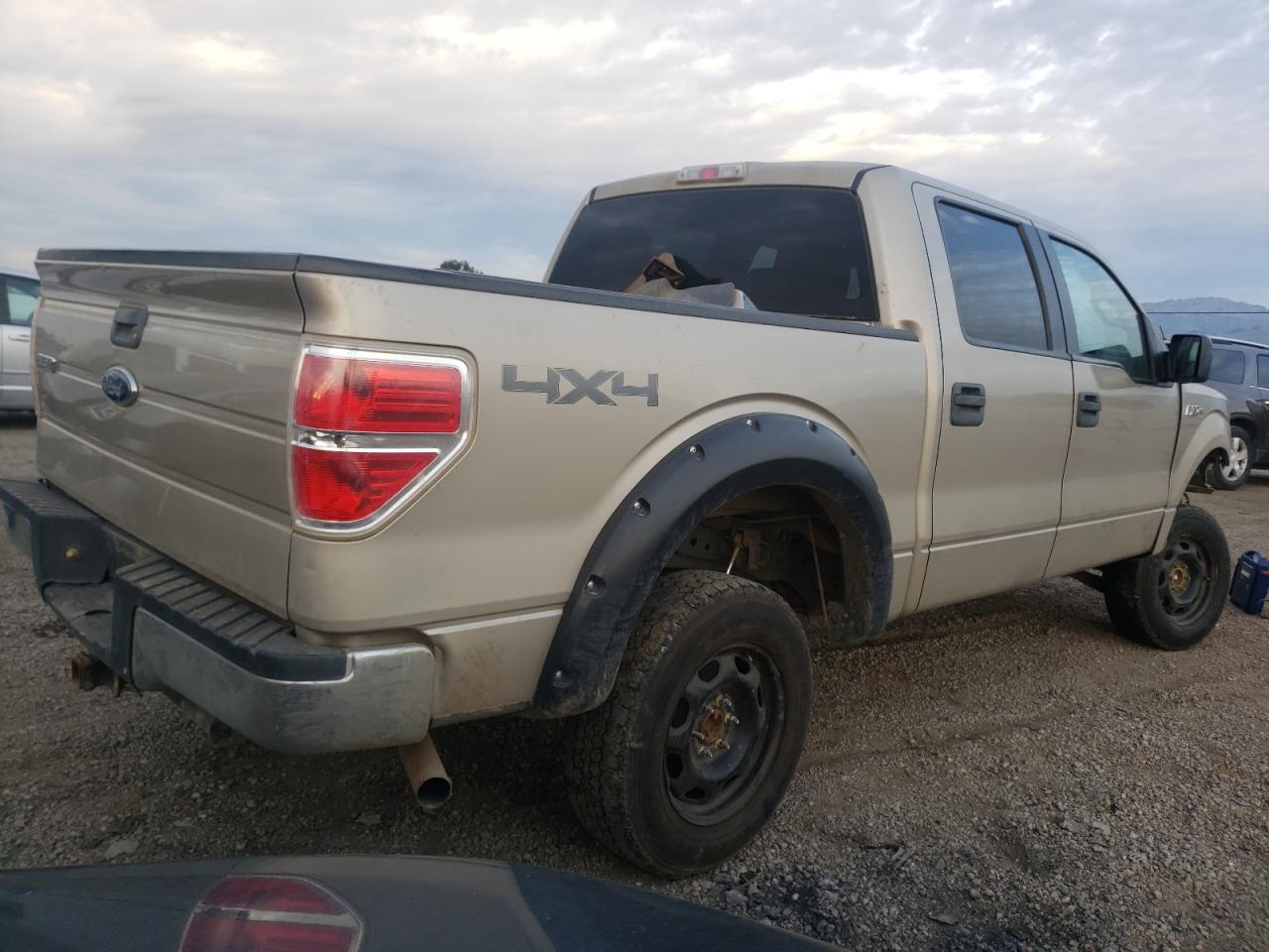 Photo 4 from auction – 2010 FORD F150 SUPER with VIN 1FTEW1E86AFB25530