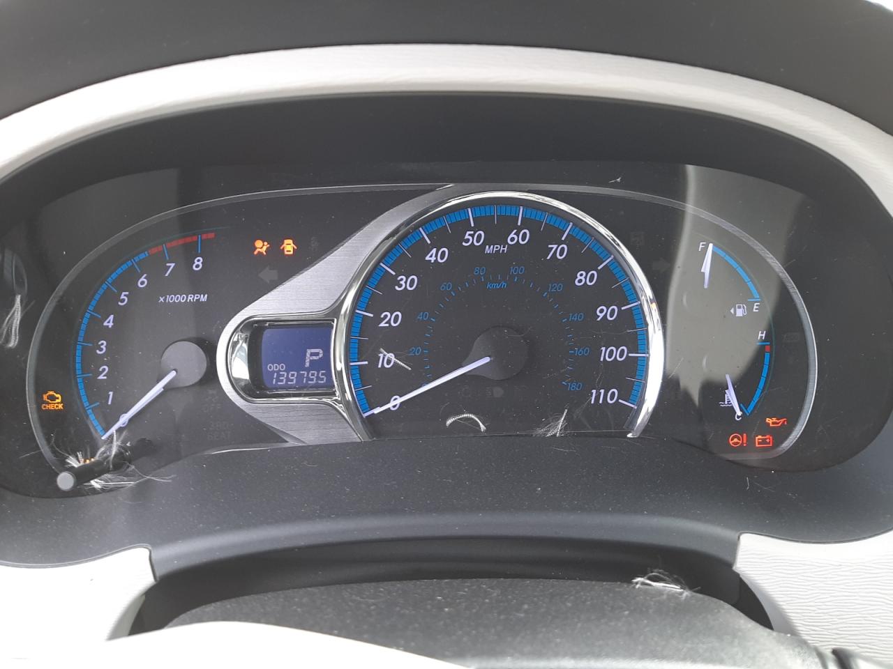 Photo 8 from auction – 2011 TOYOTA SIENNA XLE with VIN 5TDDK3DC6BS028502