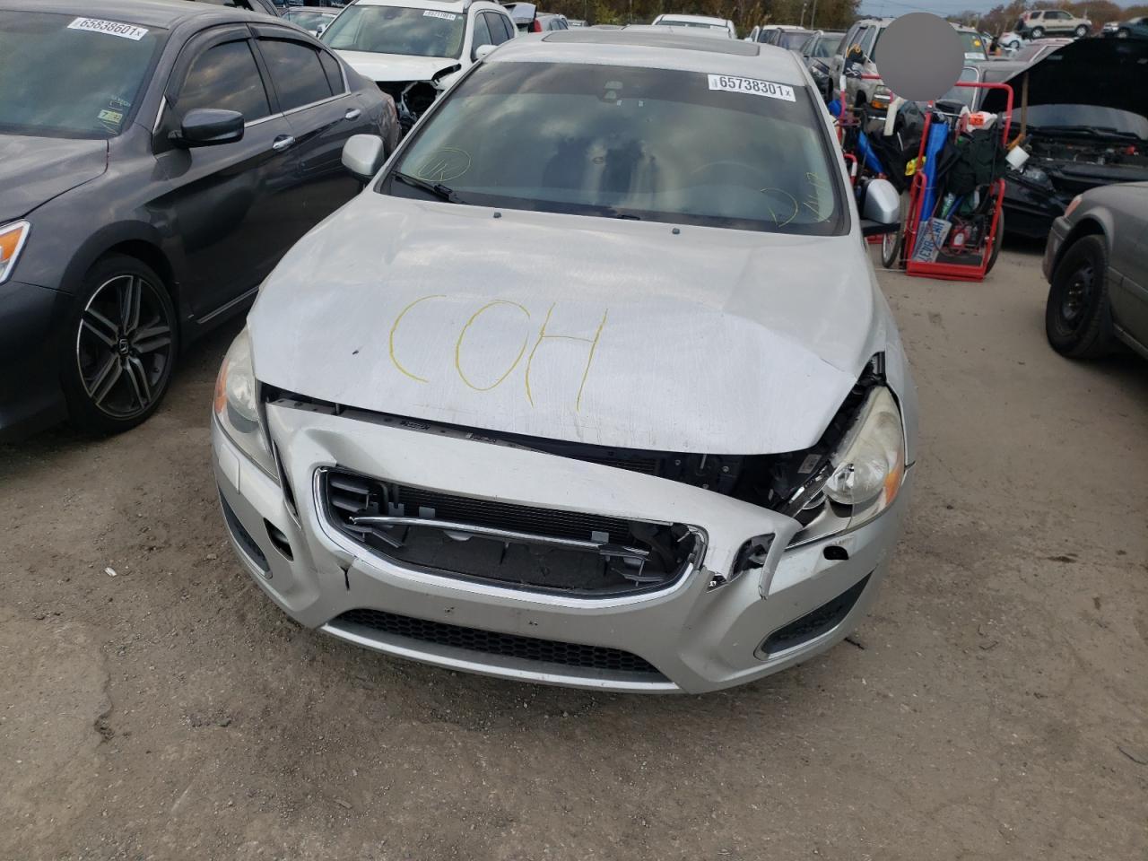 Photo 9 from auction – 2012 VOLVO S60 T5 with VIN YV1622FS2C2100144