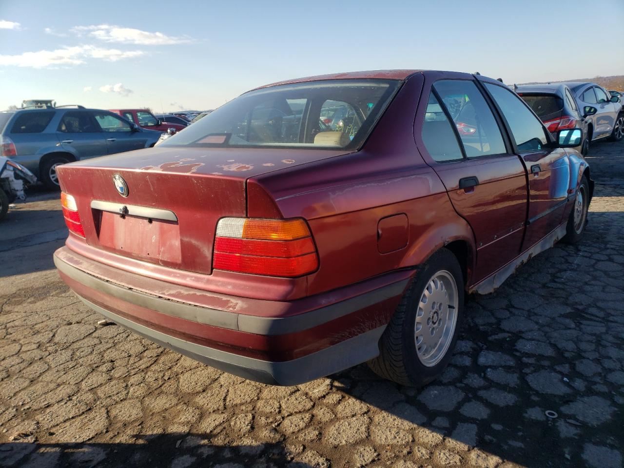 Photo 4 from auction – 1994 BMW 3 SERIES with VIN WBACB3326RFE19597