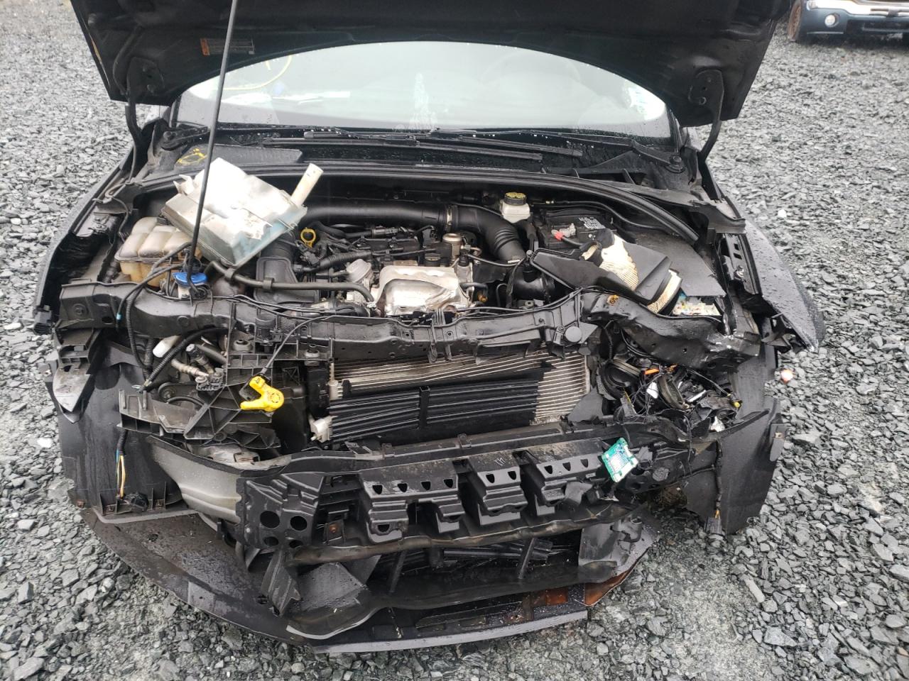 Photo 7 from auction – 2017 FORD FOCUS SE with VIN 1FADP3FE0HL261081