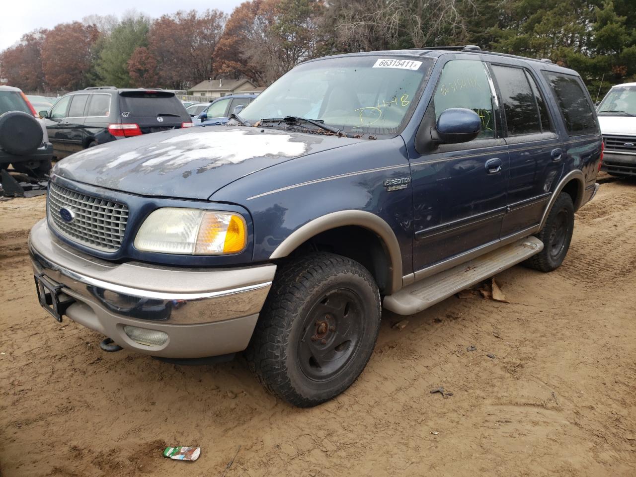 Photo 2 from auction – 2002 FORD EXPEDITION with VIN 1FMFU18L22LA58949