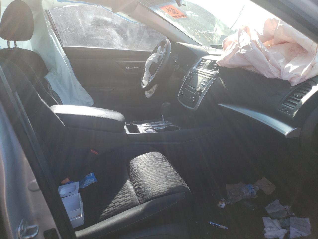 Photo 5 from auction – 2017 NISSAN ALTIMA 2.5 with VIN 1N4AL3AP2HN347553