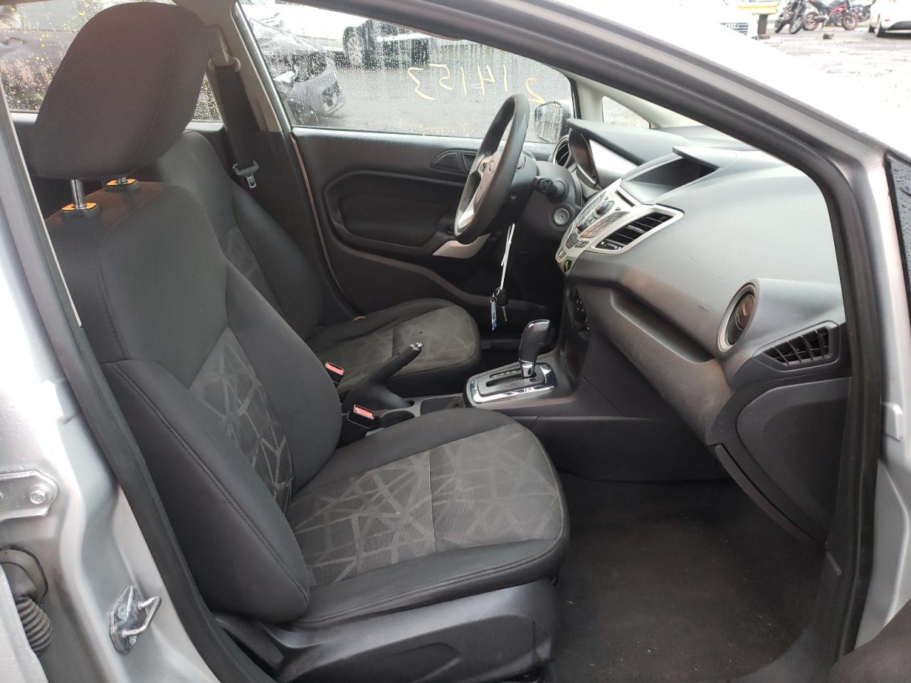 Photo 5 from auction – 2011 FORD FIESTA SE with VIN 3FADP4EJ4BM106768