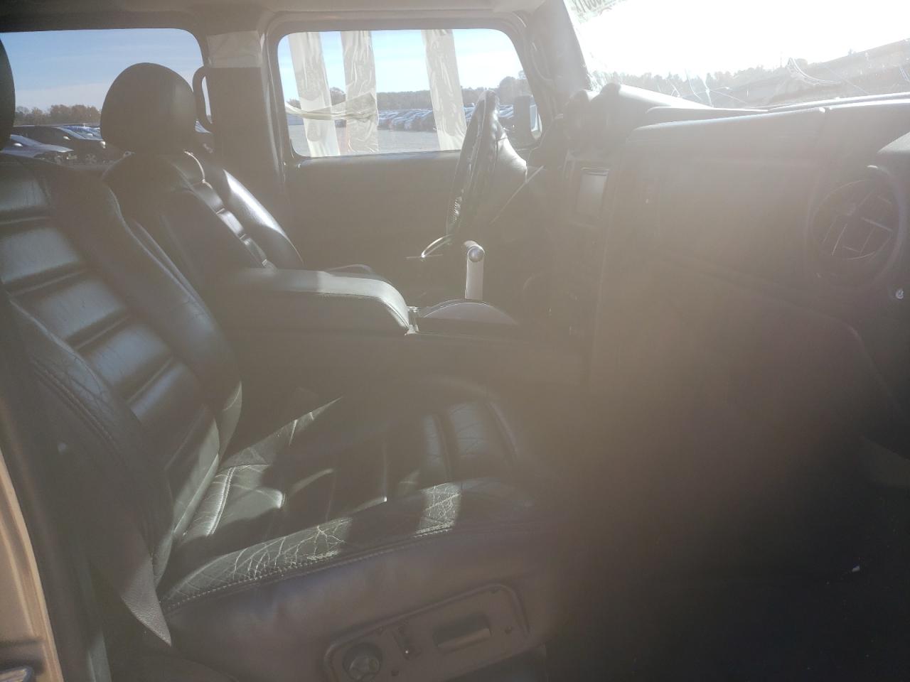 Photo 5 from auction – 2005 HUMMER H2 with VIN 5GRGN23U75H128592