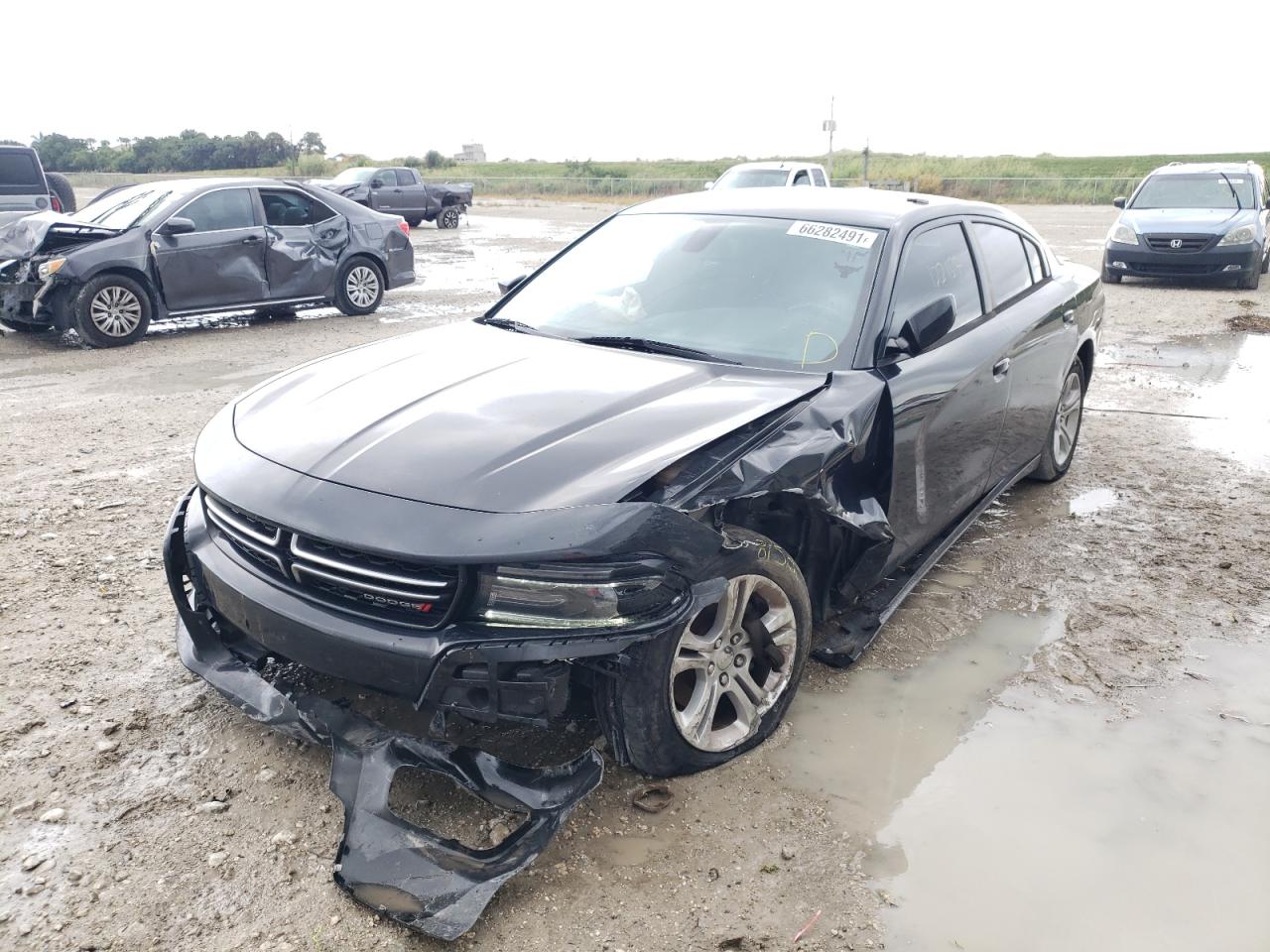 Photo 2 from auction – 2015 DODGE UK with VIN 2C3CDXBG8FH776857