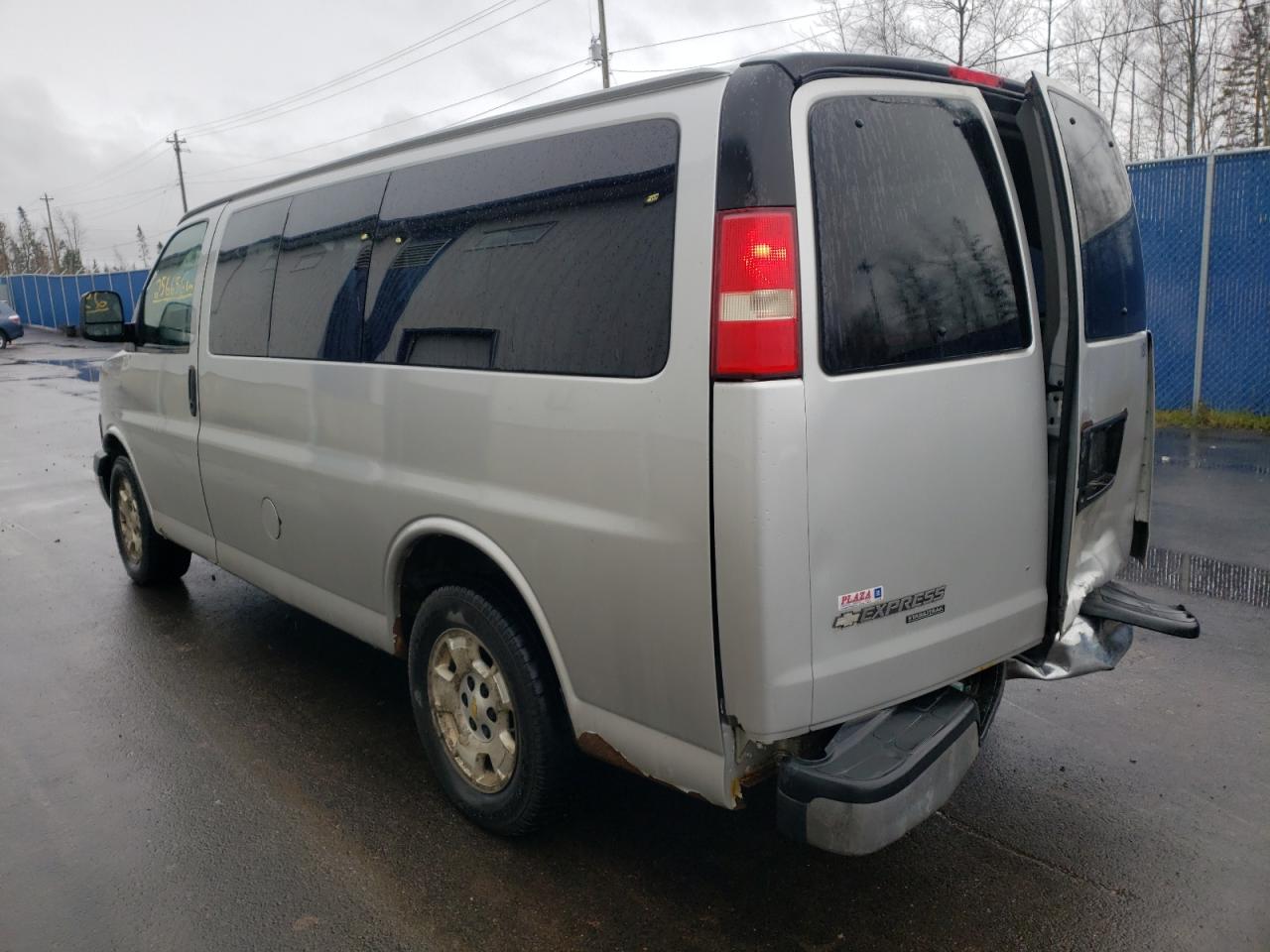 Photo 3 from auction – 2012 CHEVROLET EXPRESS G1 with VIN 1GNSGCF49C1136794