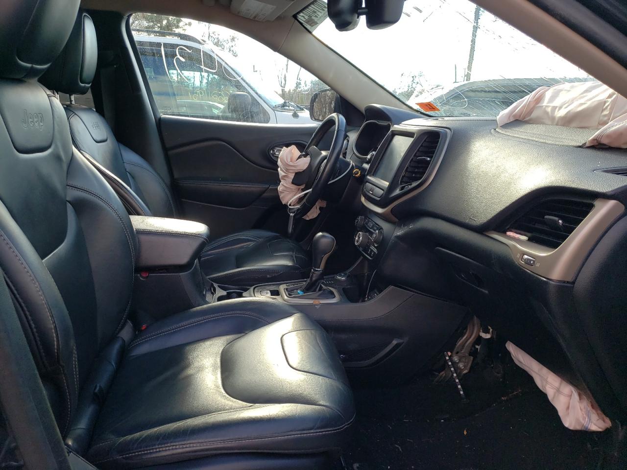Photo 5 from auction – 2016 JEEP CHEROKEE L with VIN 1C4PJMDS2GW121800