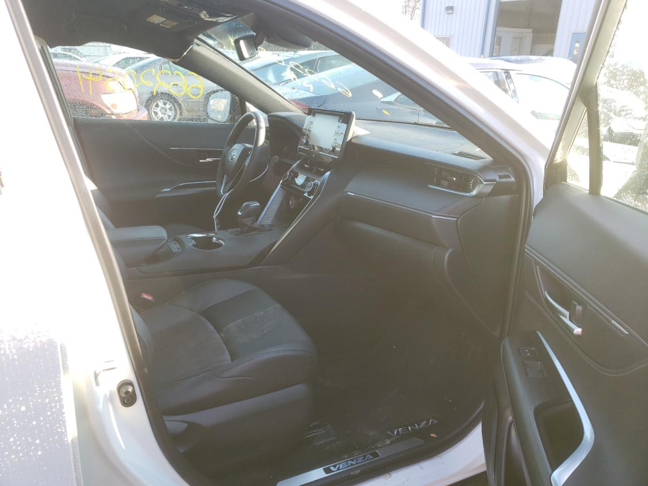 Photo 5 from auction – 2021 TOYOTA VENZA LE with VIN JTEAAAAH1MJ016294