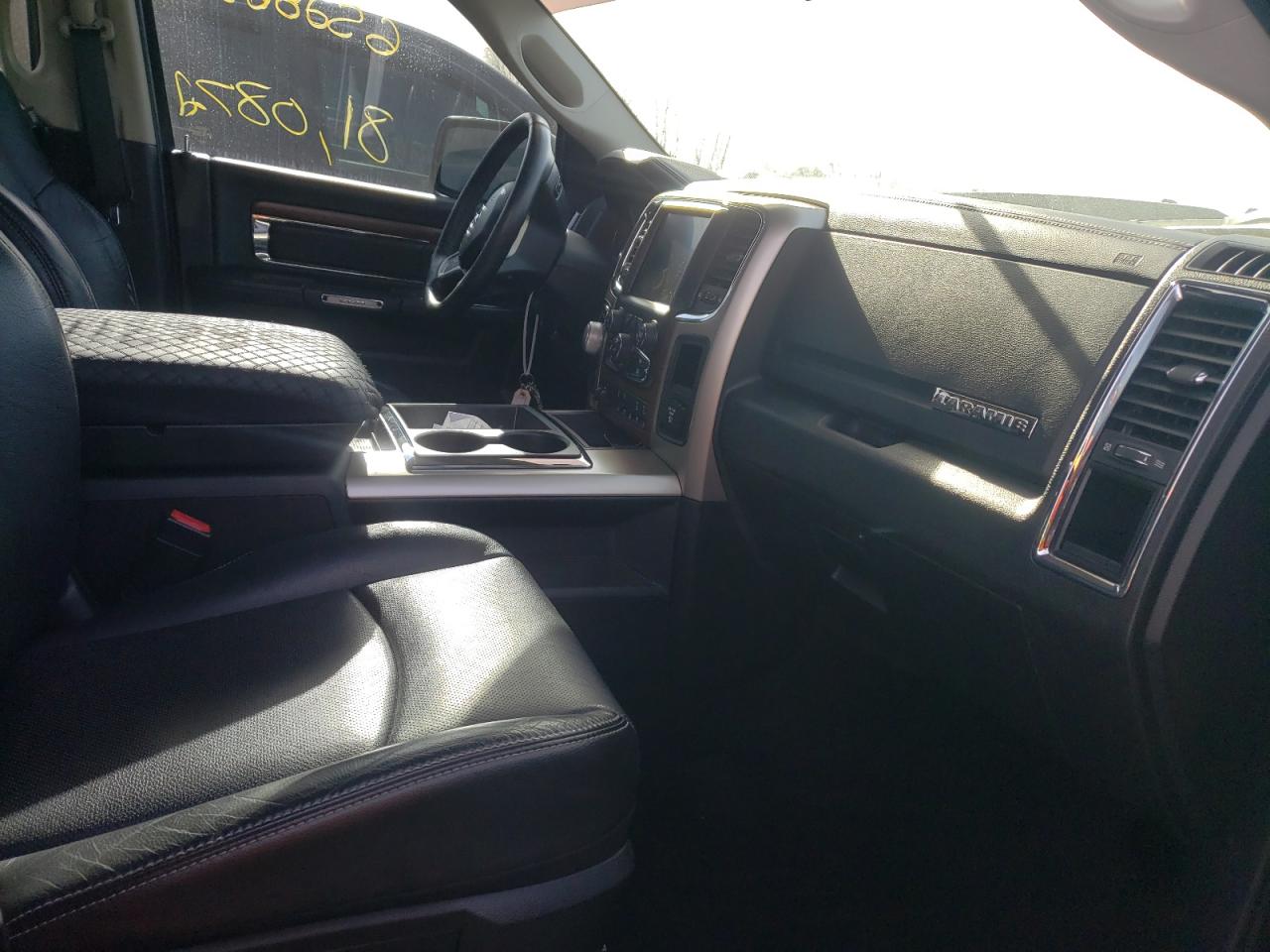 Photo 5 from auction – 2015 RAM 1500 LARAM with VIN 1C6RR7NTXFS600831